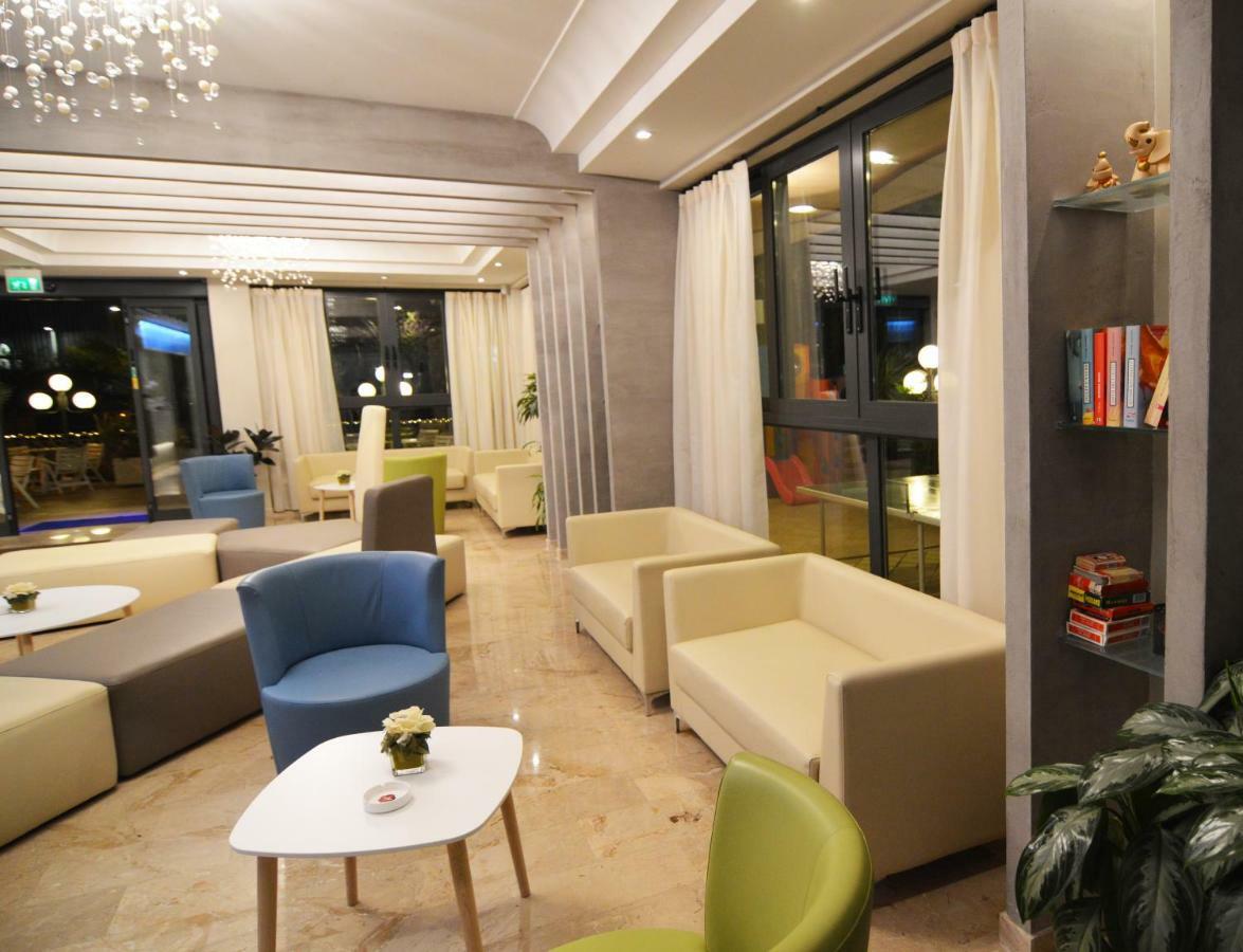 Hotel Adele Μπελάρια-Ιτζέα Μαρίνα Εξωτερικό φωτογραφία