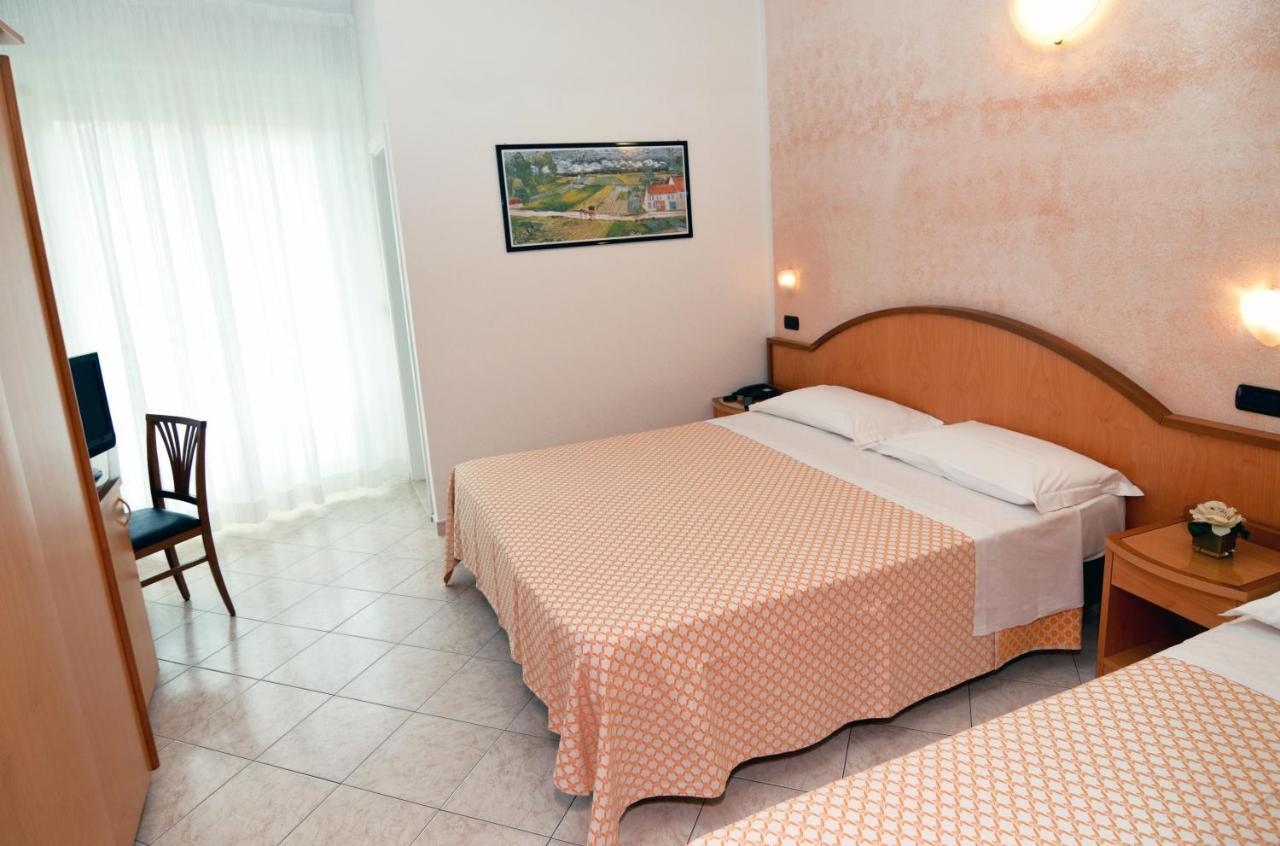 Hotel Adele Μπελάρια-Ιτζέα Μαρίνα Εξωτερικό φωτογραφία